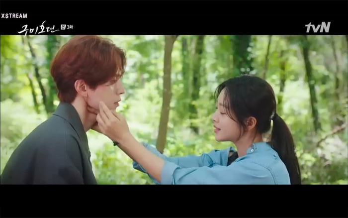 'Bạn trai tôi là hồ ly' tập 3: Jo Bo Ah bị hiến sống cho ác quỷ, Lee Dong Wook phá luật trời để giải cứu? Ảnh 11