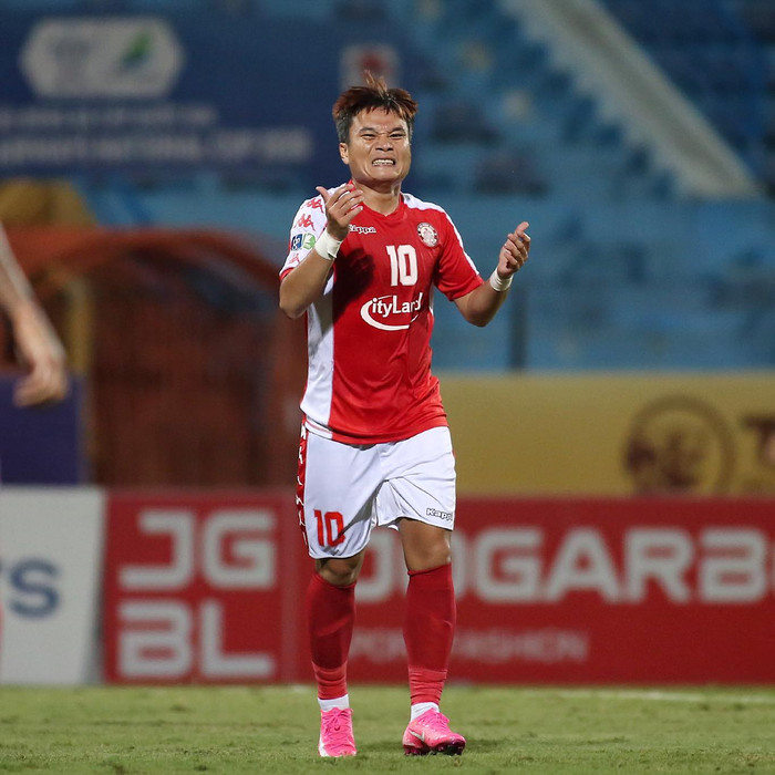 CLB TPHCM nhận thất bại 0-1 trước Viettel.