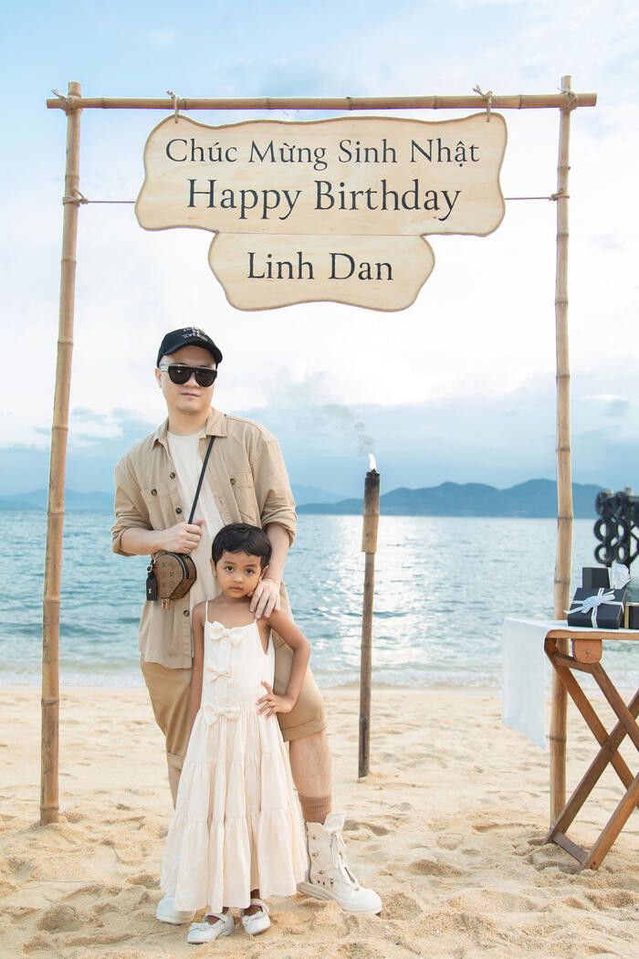 Bé Đen mạnh mẽ cá tính nên Đỗ Mạnh Cường nuôi dưỡng con như một fashionista nhí