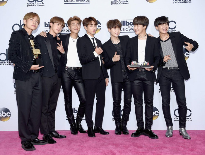 BTS tiếp tục công phá Billboard Music Awards 2020: 4 năm liên tiếp giành chiến thắng ở cùng hạng mục Ảnh 2