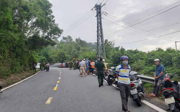 Phát hiện thi thể nam đầu bếp tử vong trong tư thế treo cổ ở đèo Hải Vân Ảnh 2