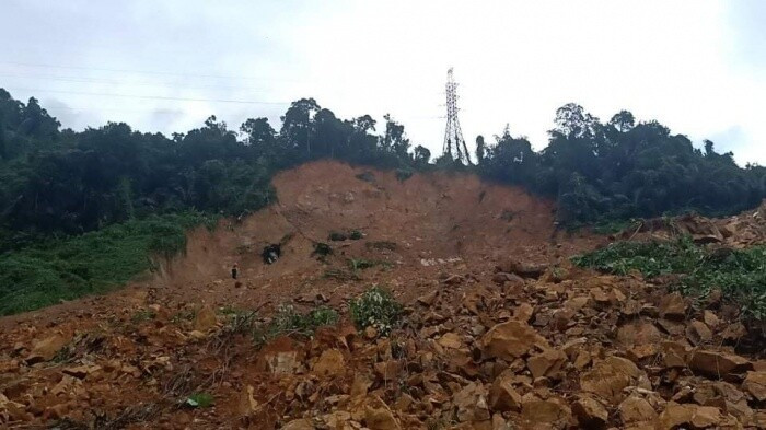Hiện trường sạt lở tại Rào Trăng 3. Ảnh: Báo Giao thông