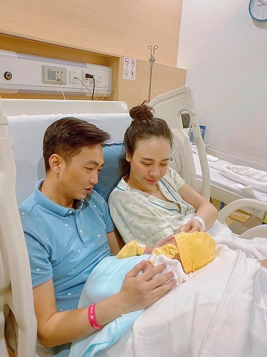 Không chỉ cùng tên Trang, những cô nàng này còn có số hưởng: Vừa xinh đẹp lại được chồng cưng chiều Ảnh 24