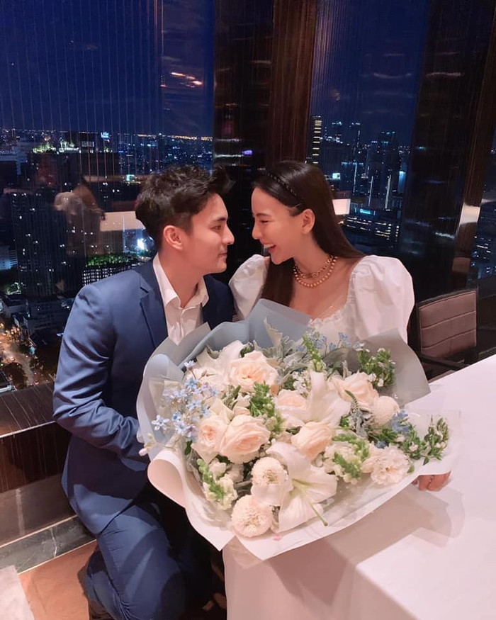 10 cặp nghệ sĩ đang yêu nhau mặn nồng trong làng giải trí xứ chùa Vàng Ảnh 22