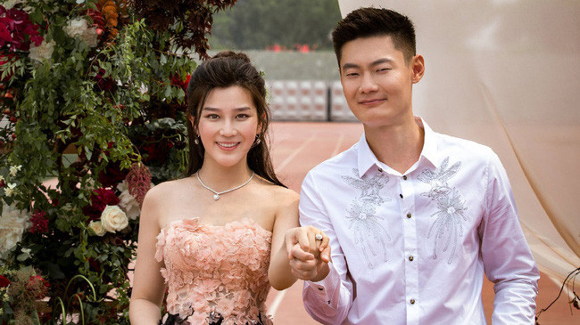 Hai vợ chồng Trương Mạc Hàn và Trương Bồi Manh