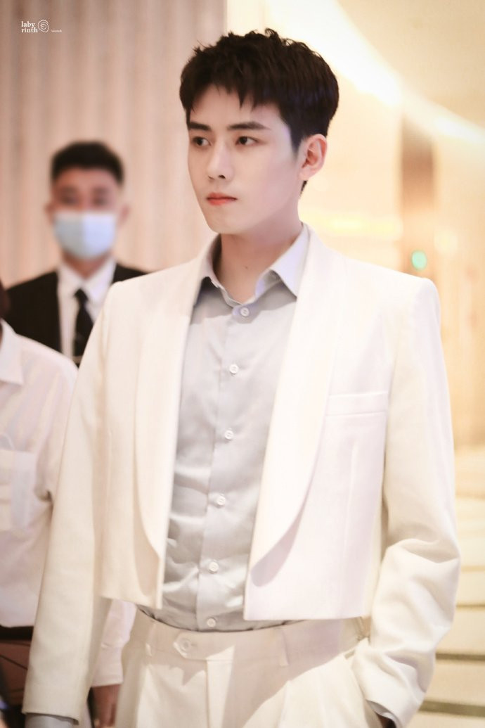 Phải chăng R1SE đã đến ngày tàn, sẽ rã nhóm trước ngày dự định? Ảnh 4