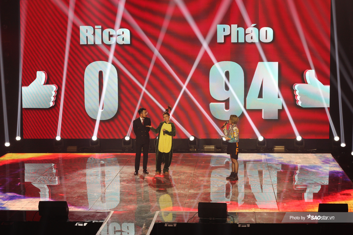 Rapper nhí Piggy mang hit 'Đi học thêm' càn quét sân khấu King Of Rap, Pháo loại Rica góp mặt vào Top 10 Ảnh 11