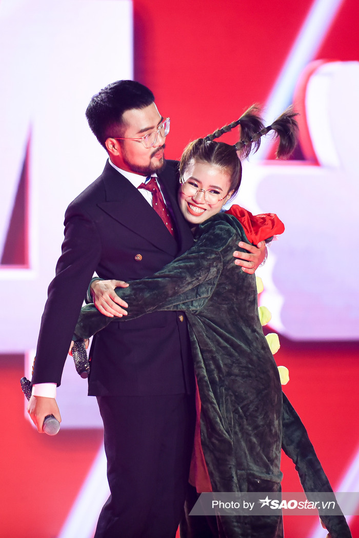 Rapper nhí Piggy mang hit 'Đi học thêm' càn quét sân khấu King Of Rap, Pháo loại Rica góp mặt vào Top 10 Ảnh 12