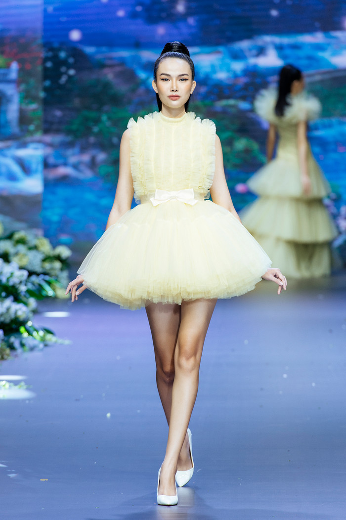 Chị đẹp Thanh Hằng hóa công chúa ngọt ngào, 'hack tuổi' như gái 18 Ảnh 16