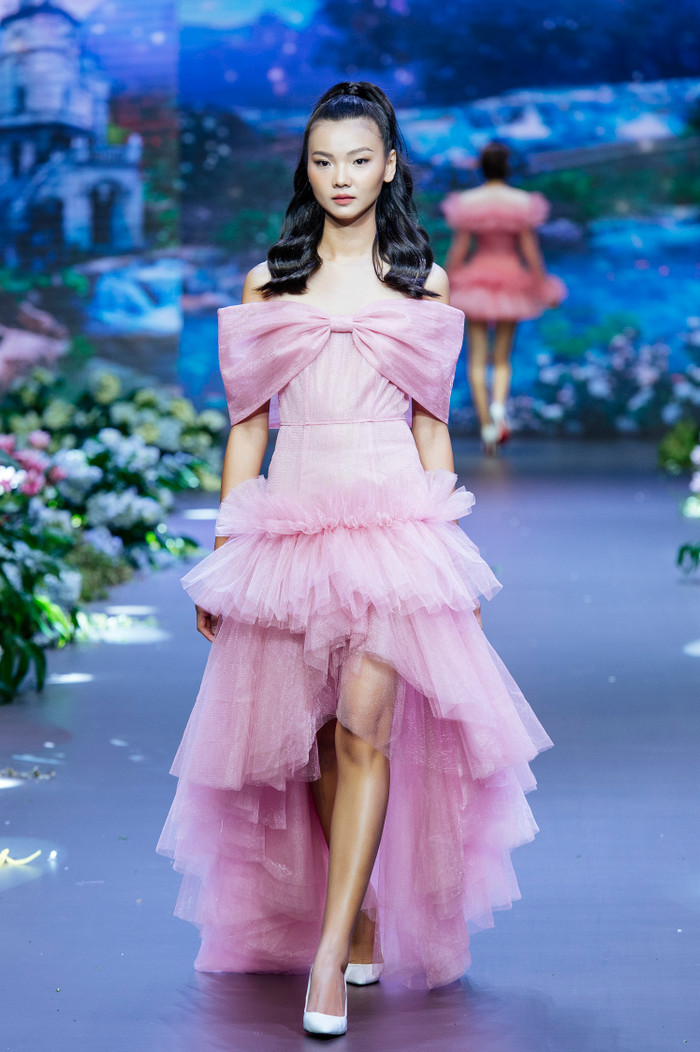 Chị đẹp Thanh Hằng hóa công chúa ngọt ngào, 'hack tuổi' như gái 18 Ảnh 19