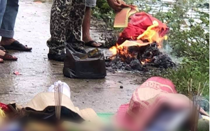 Đi qua đoạn đường ngập nước, hai anh em họ bị nước lũ cuốn tử vong thương tâm Ảnh 2