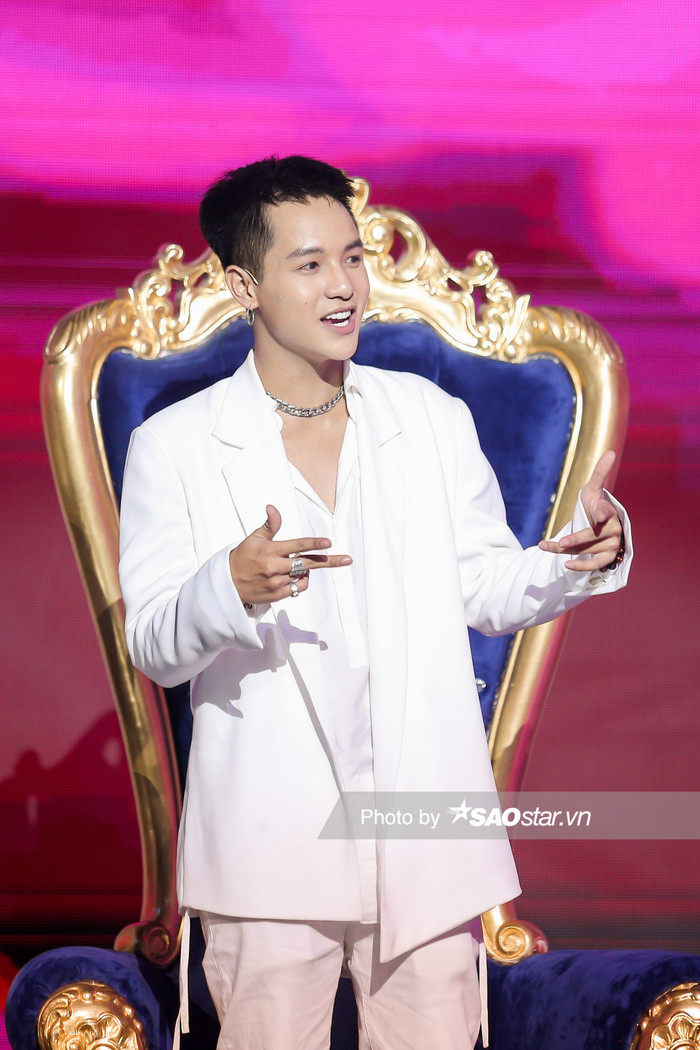 Rapper Weeza - Minh Hiếu.