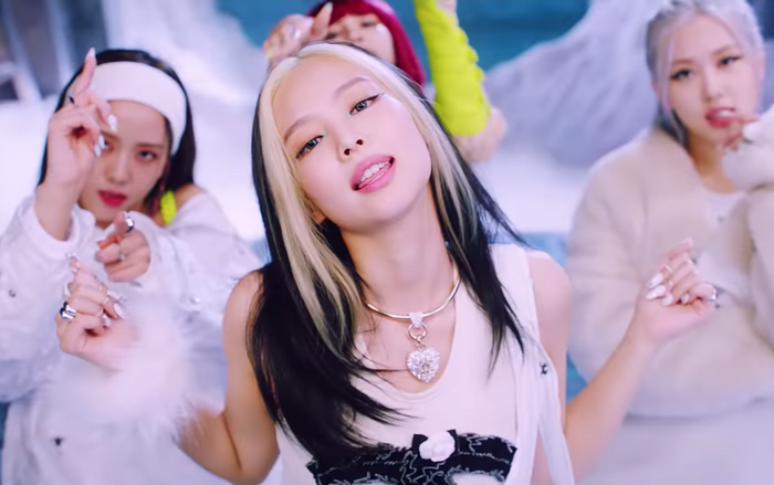 Tại sao trong các MV K-Pop, các thần tượng dù nhảy nhiệt tình vẫn không đổ mồ hôi? Ảnh 2