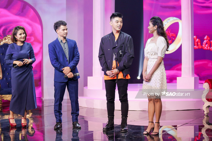 Chân Ái tập 5: 'Cặp đôi chị em' gây sốt với lời tỏ tình 'bá đạo nhất quả đất' Ảnh 6