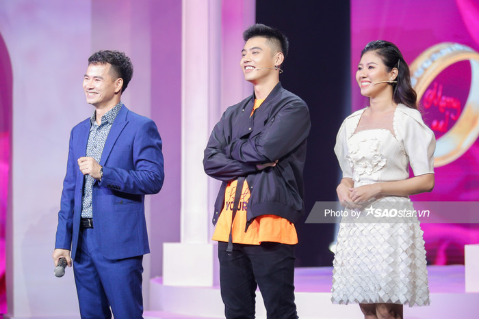 Dù đã hứa đổi cách xưng hô nhưng Quốc Lâm vô tình quên mất khiến mọi người cười nghiêng ngả