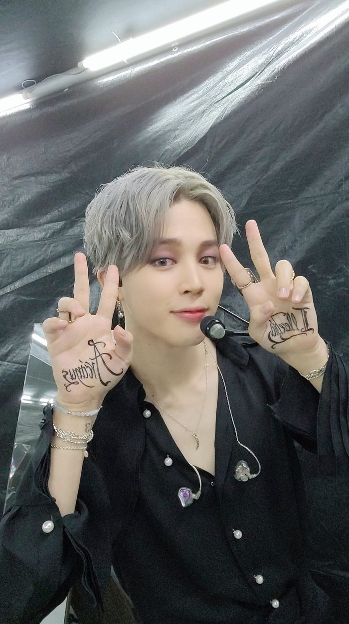 Jimin nhận được sự quan tâm lớn từ cư dân mạng trong tháng vừa qua.