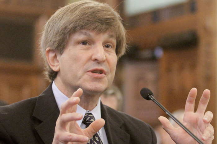 Giáo sư sử học Allan Lichtmann.