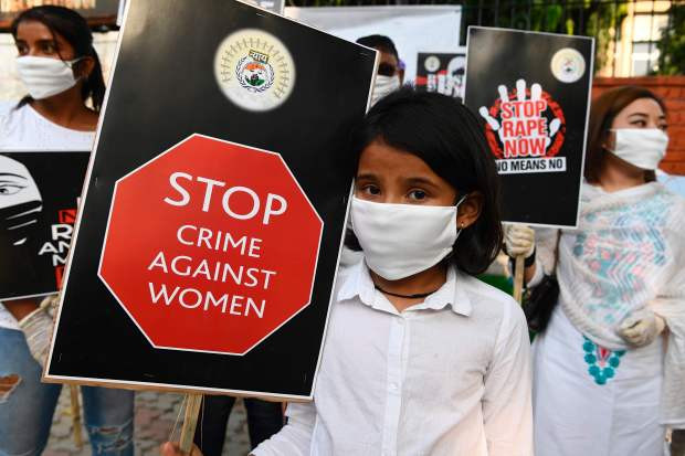 Người biểu tình kêu gọi chấm dứt bạo lực tình dục ở Ấn Độ