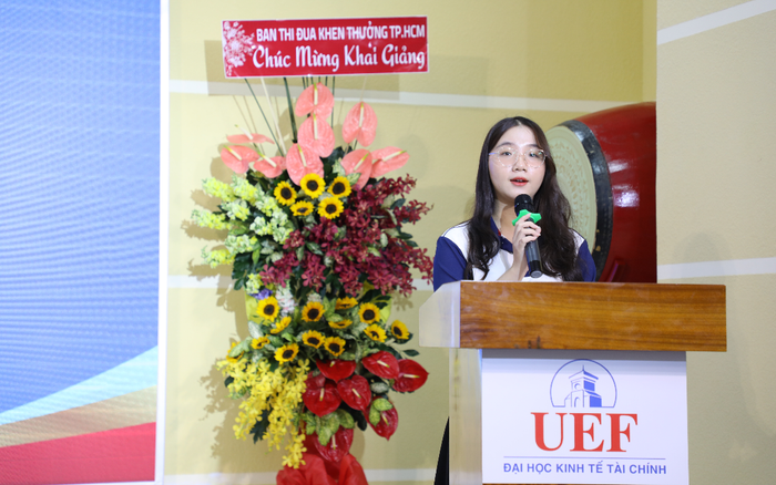 Trường ĐH Kinh tế - Tài chính TP.HCM tổ chức lễ khai giảng năm học mới, trao gần 30 tỷ đồng học bổng Ảnh 2