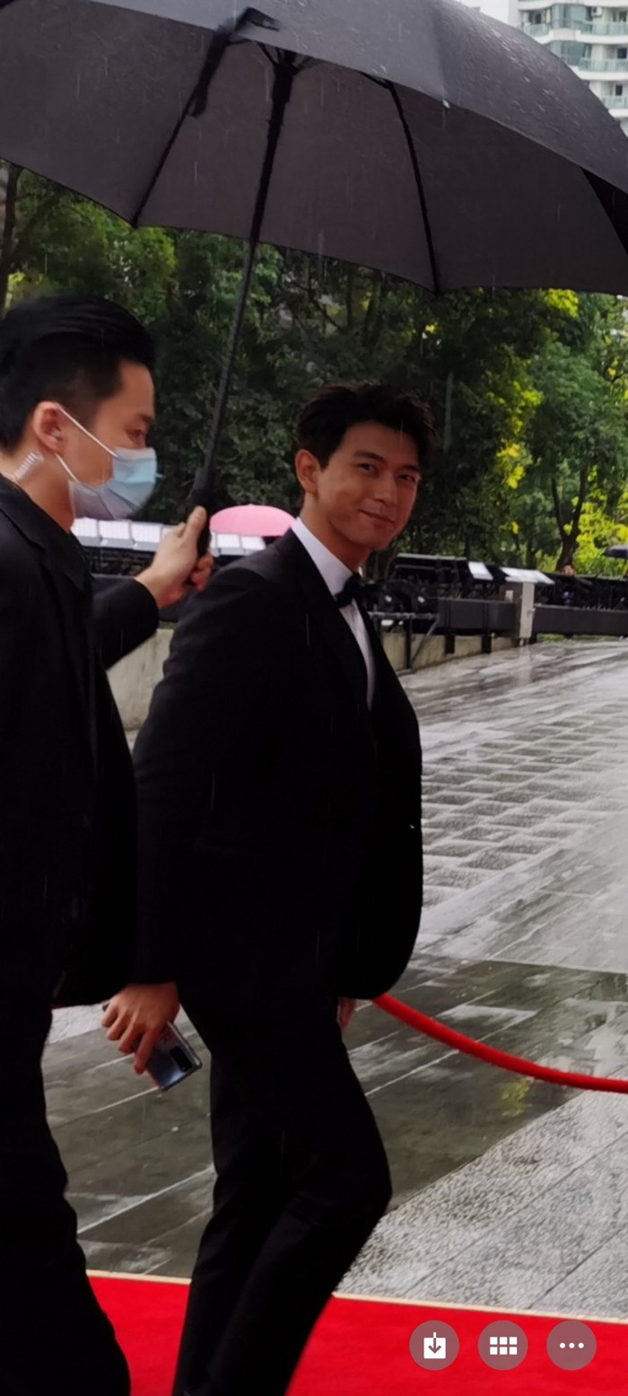 Có một không hai như Lý Hiện: Chất lượng ảnh chụp thường không kém cạnh ảnh photoshop Ảnh 12