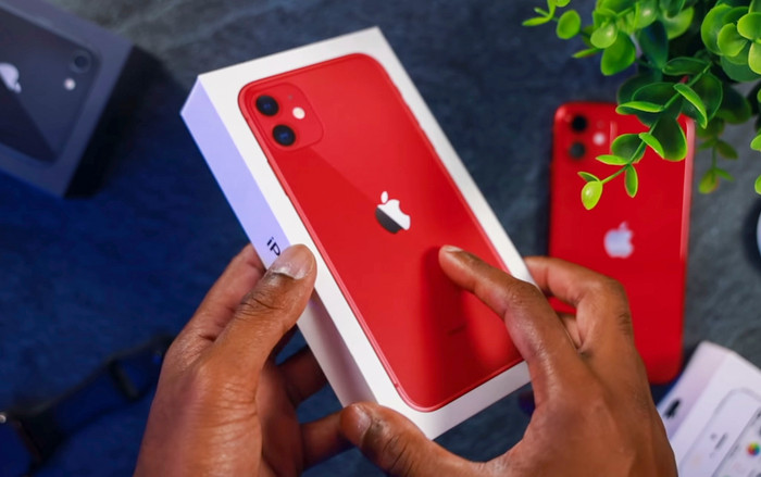 Hộp đựng này vô cùng nhỏ gọn khi cầm trên tay. (Ảnh: Rjey)