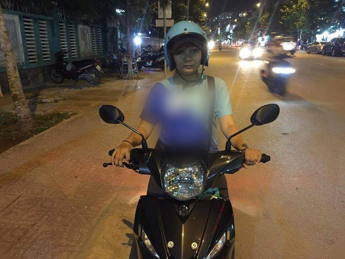 Chị Thanh là một trong những 'nữ cường' của làng tài xế, không ngại những cuốc xe đêm