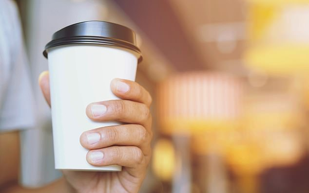 Sợ bị sa thải, nữ nhân viên pha thuốc an thần vào cà phê của đồng nghiệp suốt 9 tháng Ảnh 2