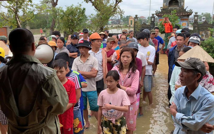 MC Phan Anh phản ứng ra sao khi bị dân mạng liên tục réo gọi bằng cái tên 'MC lũ'? Ảnh 2
