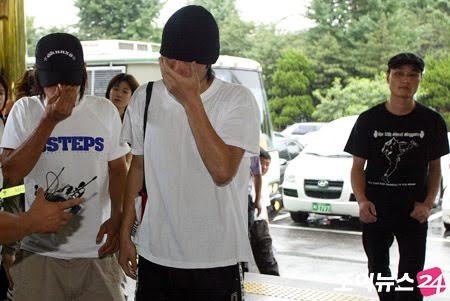 4 thảm họa nghiêm trọng nhất từng xảy ra trên sân khấu K-Pop Ảnh 11