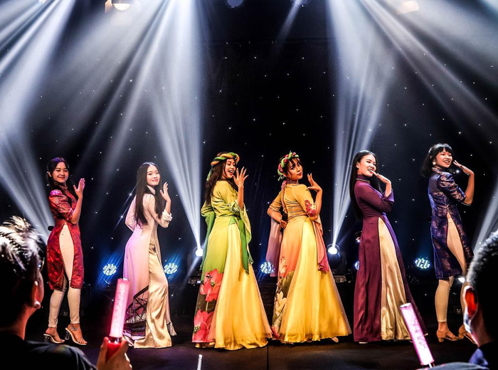 SGO48 đầu tư sân khấu riêng tại Việt Nam, gây quỹ từ thiện hỗ trợ đồng bào miền Trung Ảnh 6