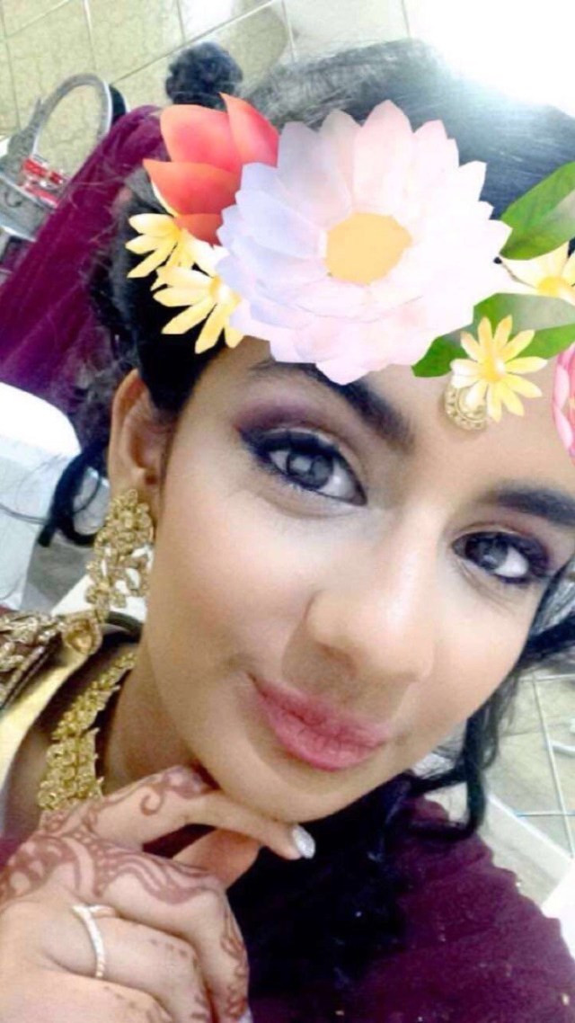 Aleema trước khi bị tai nạn.