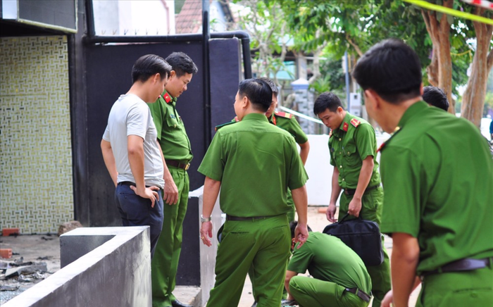 Dùng dao chém vợ cũ trọng thương ngay giữa chợ rồi về nhà uống thuốc sâu tự tử Ảnh 2