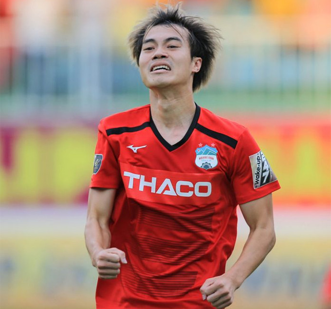 Văn Toàn và các đồng đội có thể giành điểm trước Quảng Ninh vào chiều nay.