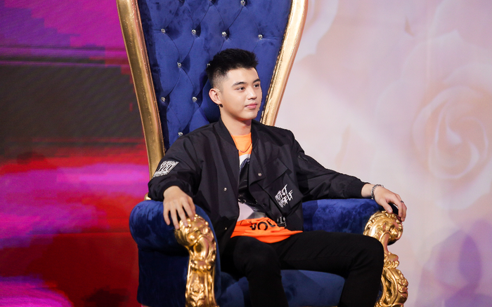 Chàng diễn viên 24 tuổi muốn 'lái máy bay' phải hỏi ý kiến mẹ Ảnh 2