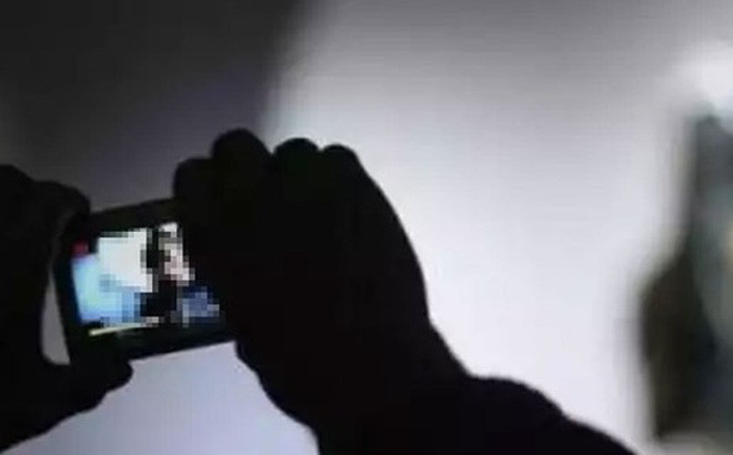 Đối tượng này đã dùng clip nóng đã qua cắt ghép, chỉnh sửa để tống tiền nữ sinh. Ảnh minh họa