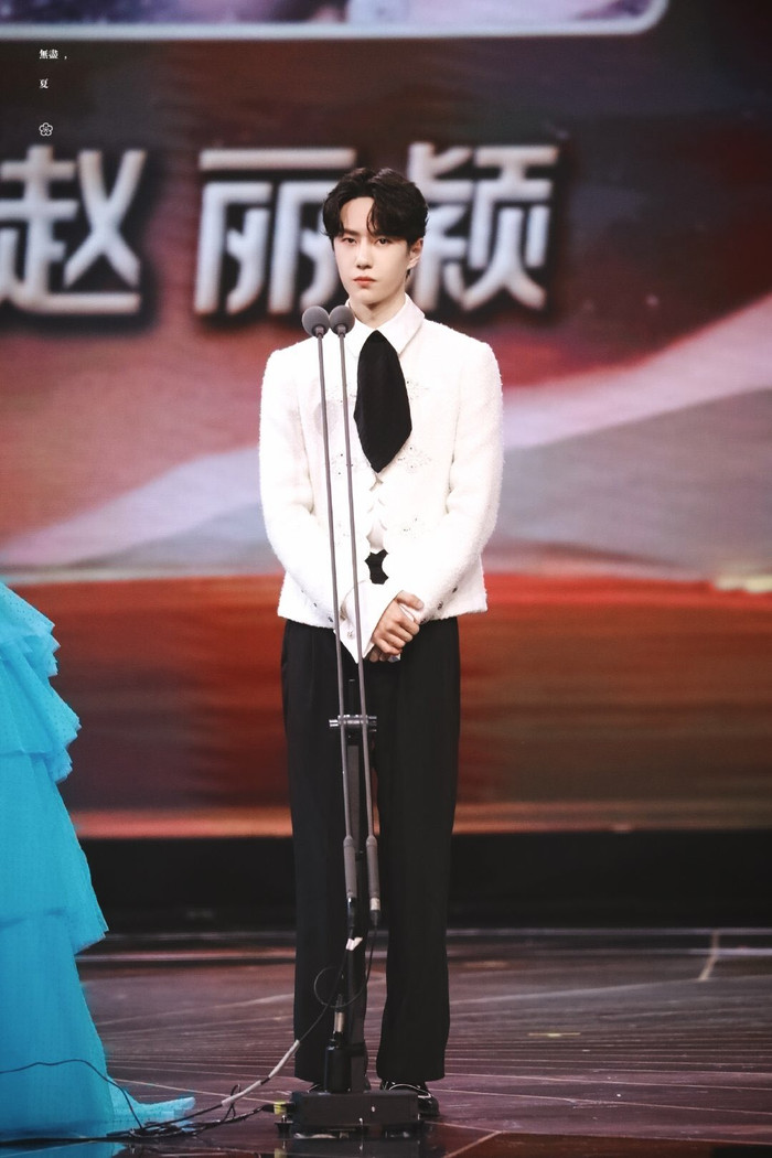 Lý do Vương Nhất Bác 'vượt mặt' Tiêu Chiến, Lý Hiện gây sốt giữa tháng 10? Ảnh 4