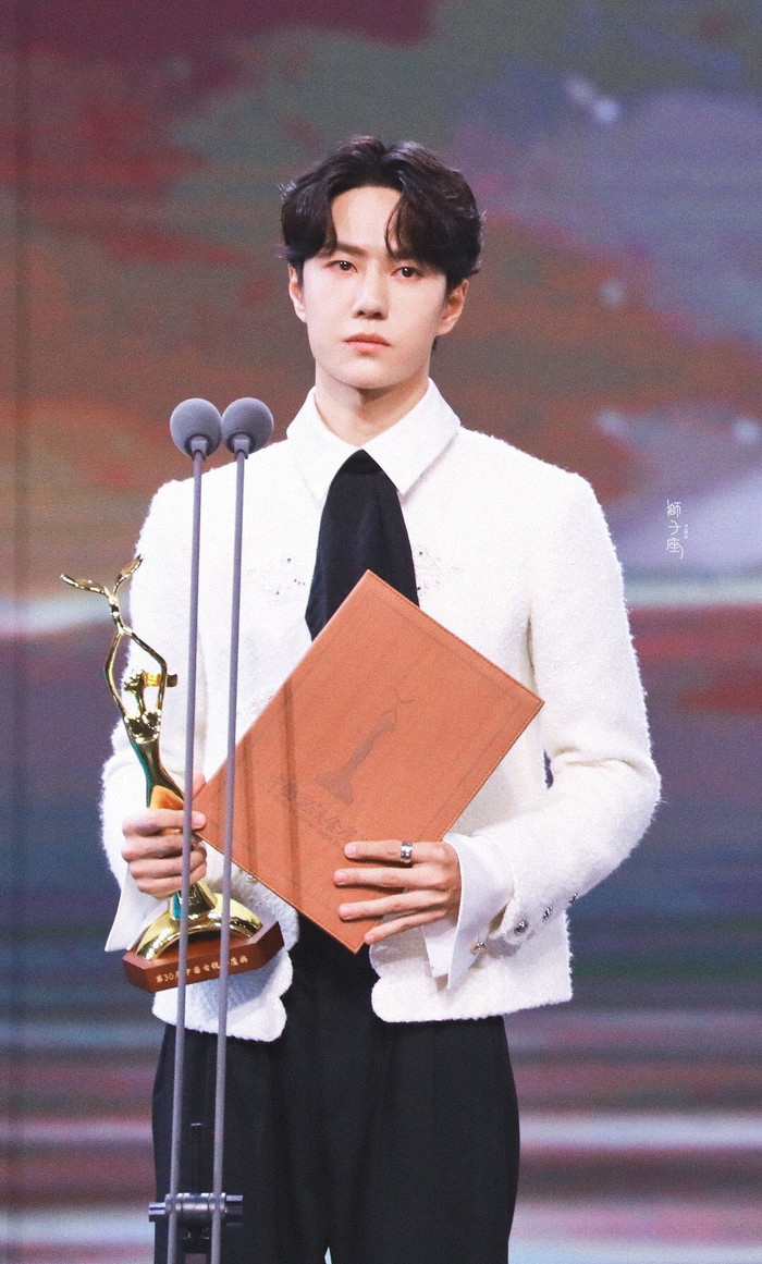 Lý do Vương Nhất Bác 'vượt mặt' Tiêu Chiến, Lý Hiện gây sốt giữa tháng 10? Ảnh 5