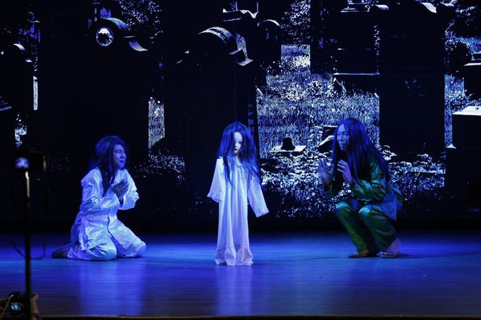 NSND Hồng Vân tái dựng những vở kịch nổi tiếng qua series 'lạnh gáy' mang tên 'Chuyện ma có thật' Ảnh 4