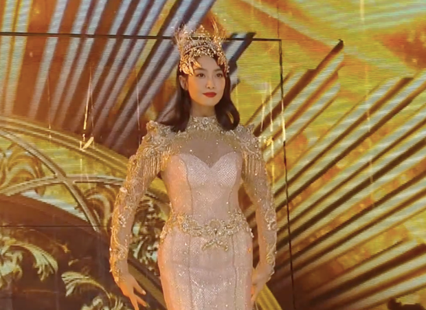 Lối trang điểm già nua cùng kiểu váy nặng nề đã giúp cho Tống Thiến bị khán giả chê bai tới tấp  cho ngôi vị Nữ thần Kim Ưng 2020
