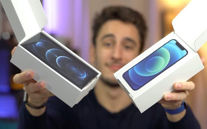 Cách đóng hộp iPhone 12 kì lạ của Apple chỉ có ở Pháp Ảnh 2