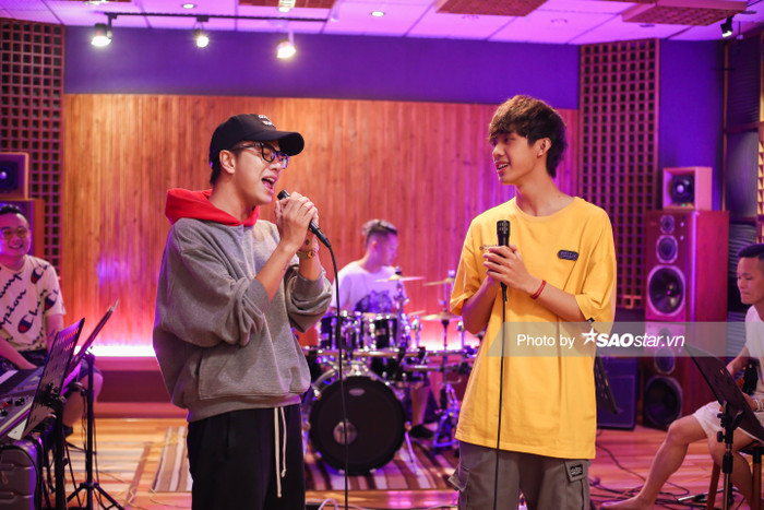 Đức Phúc - Hà Lê - Lou Hoàng 'đổ bộ' King Of Rap hỗ trợ Chị Cả - RichChoi - Nhật Hoàng giành vé vào Chung kết Ảnh 9