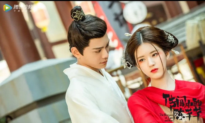 Trần Thiên Thiên trong lời đồn: Kịch bản xuyên không của Trần Thiên Thiên trong lời đồn không có gì mới lạ nhưng vẫn gây cơn sốt năm 2020, giúp Triệu Lộ Tư và Đinh Vũ Hề thành cái tên quen mặt với khán giả.