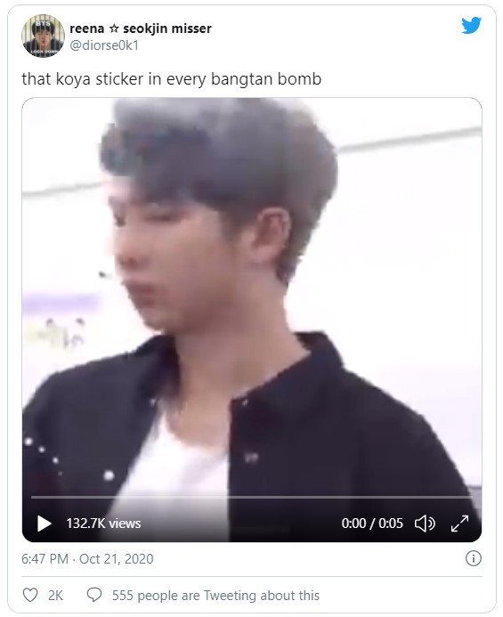 Cái sticker Koya bỏ bom Bangtan mọi mặt trận