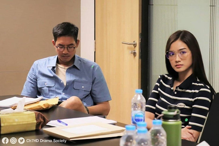 Các diễn viên tại buổi thảo luận kịch bản trước thềm khai máy