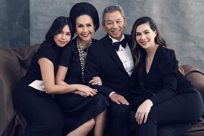  Không còn là cô bé non nớt, trắng trẻo cách đây gần chục năm, 10X hiện tại sở hữu phong cách thời trang sành điệu và có làn da nâu rám nắng đầy khỏe khoắn, quyến rũ.