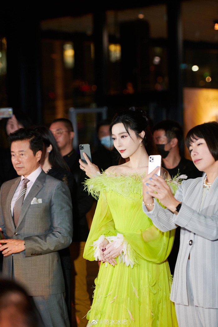 Trở lại nổi bật, Phạm Băng Băng còn khiến dân tình thán phục với tài kinh doanh khi thu về 85 tỷ đồng chỉ trong 9 tiếng Ảnh 8