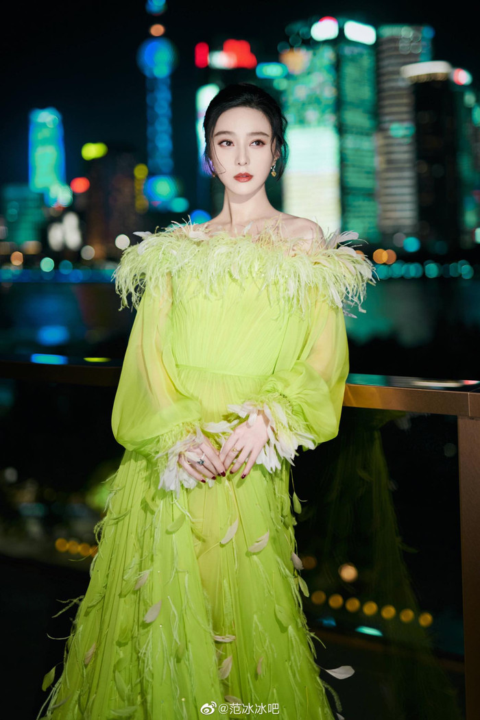 Trở lại nổi bật, Phạm Băng Băng còn khiến dân tình thán phục với tài kinh doanh khi thu về 85 tỷ đồng chỉ trong 9 tiếng Ảnh 5