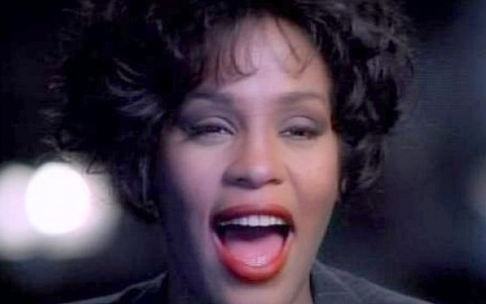 'I Will Always Love You' - Bản tình ca u sầu của diva Whitney Houston tiếp tục có được thành tích đáng nể dù ra mắt đã hơn 28 năm Ảnh 2