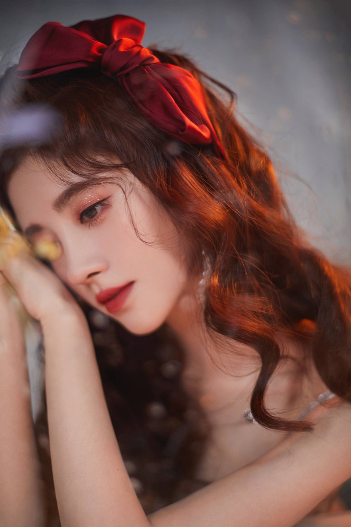 Cúc Tịnh Y cuối cùng đã chịu đóng phim hiện đại, hợp tác với anh đẹp trai trong 'Hãy yêu nhau dưới ánh trăng rằm' Ảnh 6