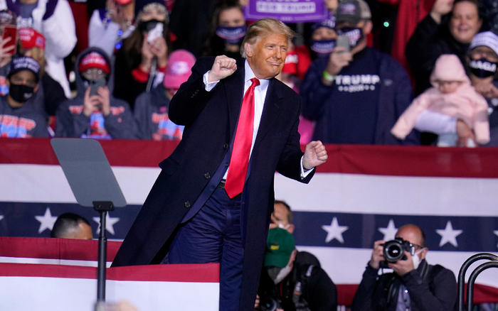 Clip: Dân mạng Tiktok thi nhau cover điệu nhảy lắc lư của Tổng thống Trump Ảnh 2